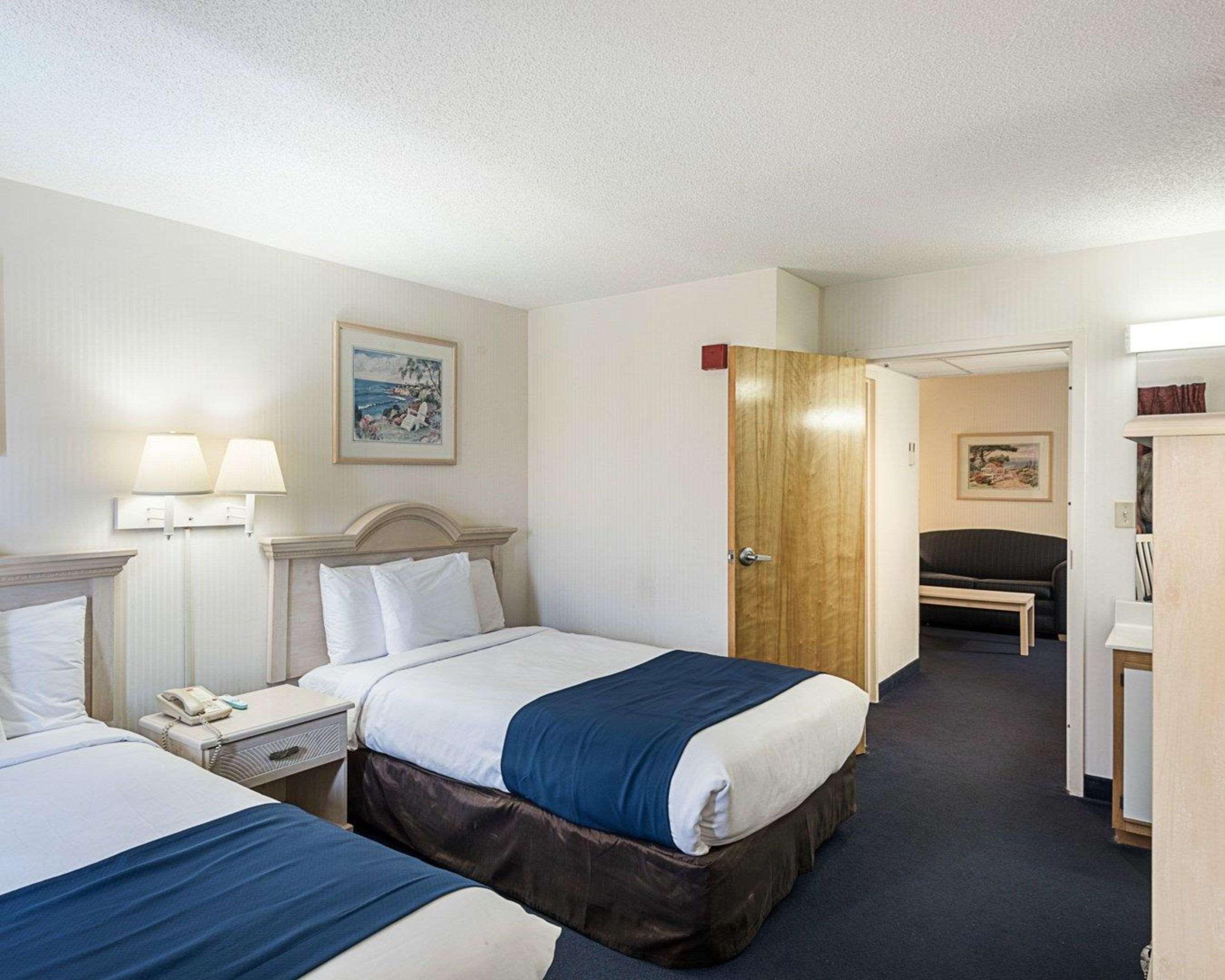 Econo Lodge Inn & Suites Rehoboth Beach Exterior foto